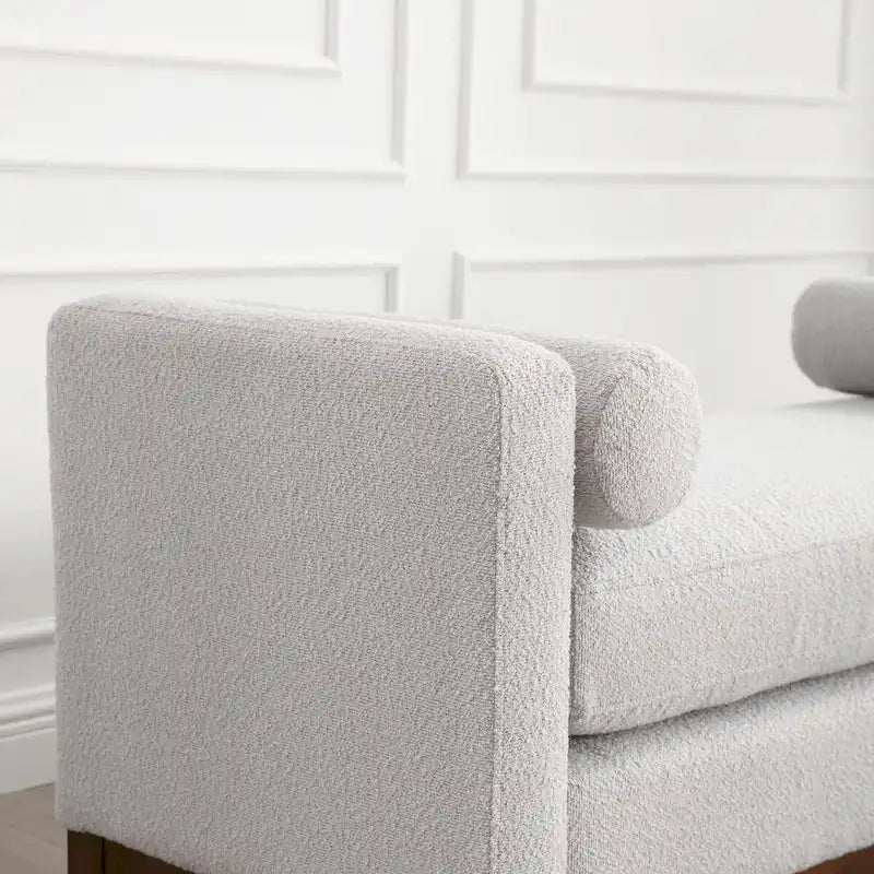 Elegante panca imbottita per la camera da letto e il soggiorno
